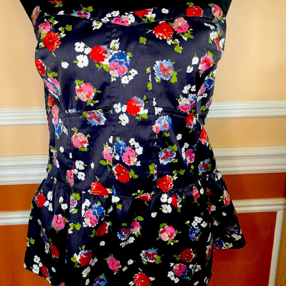 American Eagle Outfitters sleeveless blouse